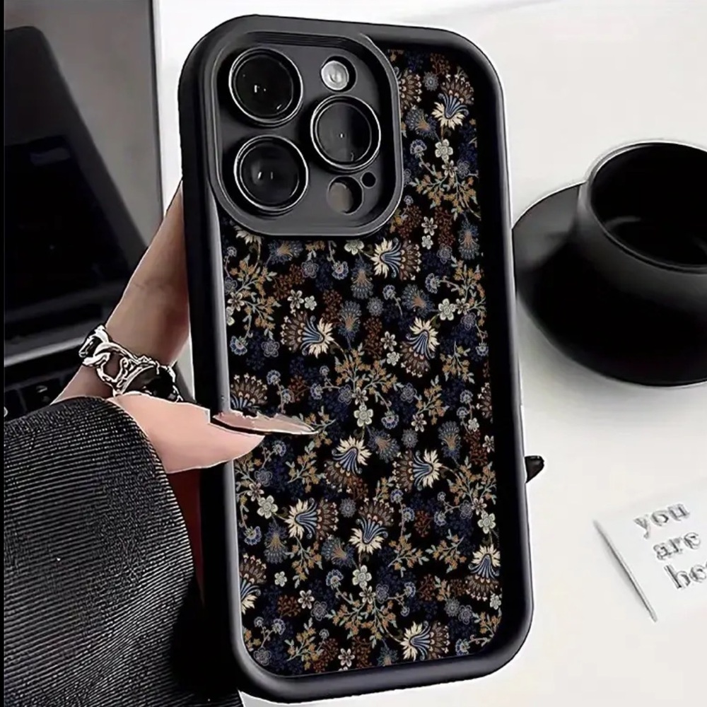 Floral Pattern iPhone 14 Pro Max Case - Black